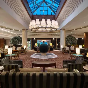 5* Hotel Sheraton & Convention Centre